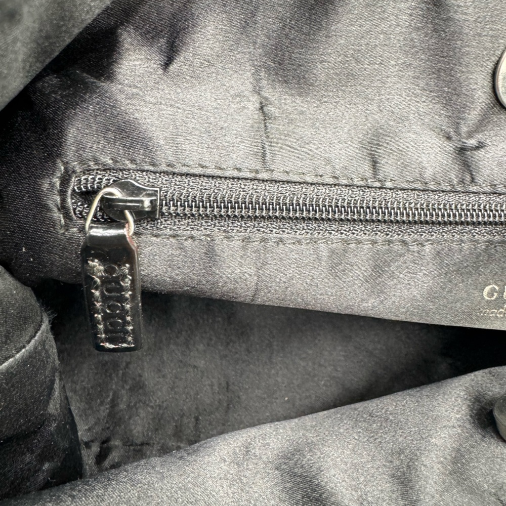 Gucci-Authentic- Hobo Black Canvas, leather / metal strap - Picture 9 of 12